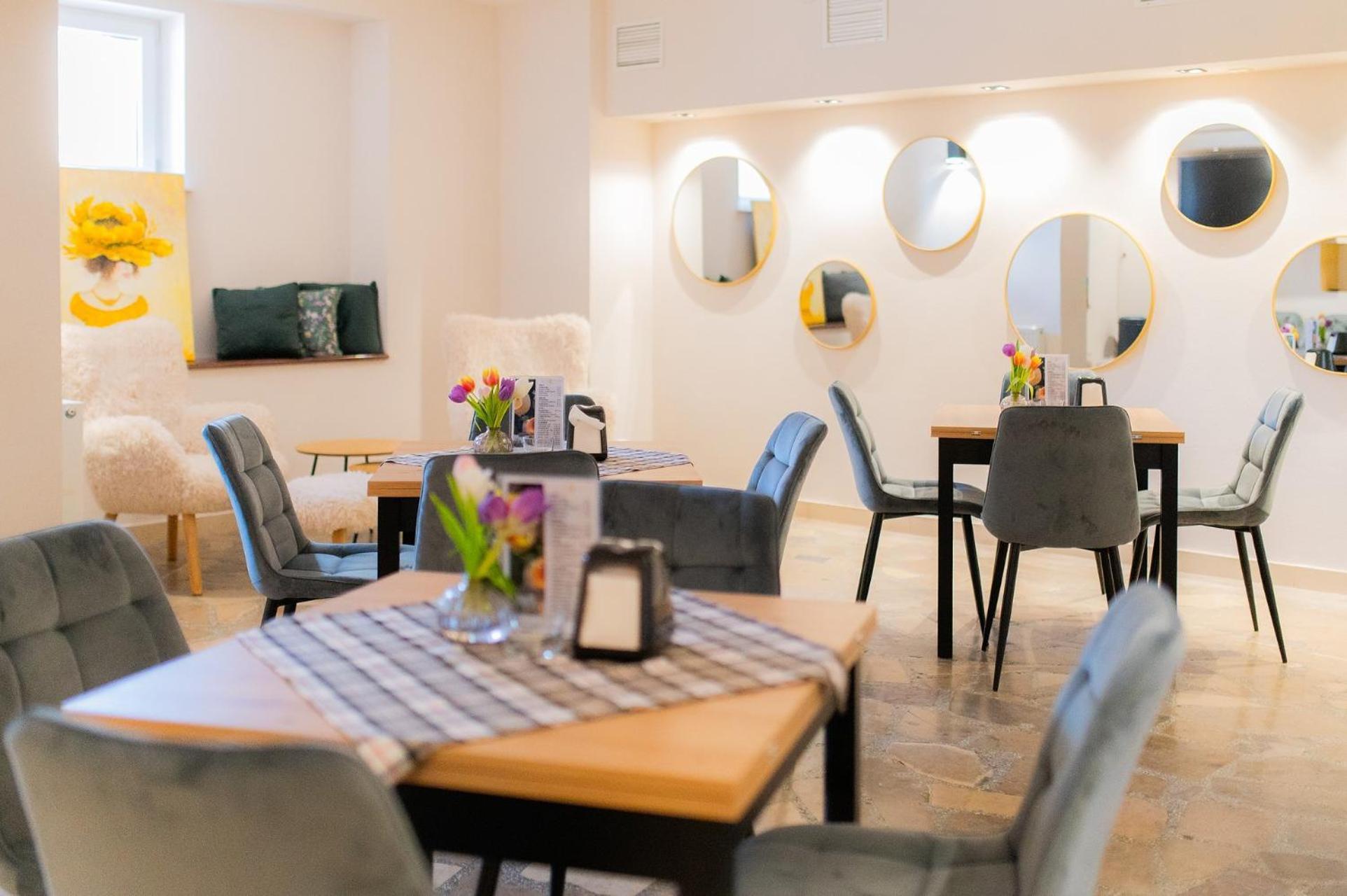 Hotel *** Nat ויסלאו מראה חיצוני תמונה